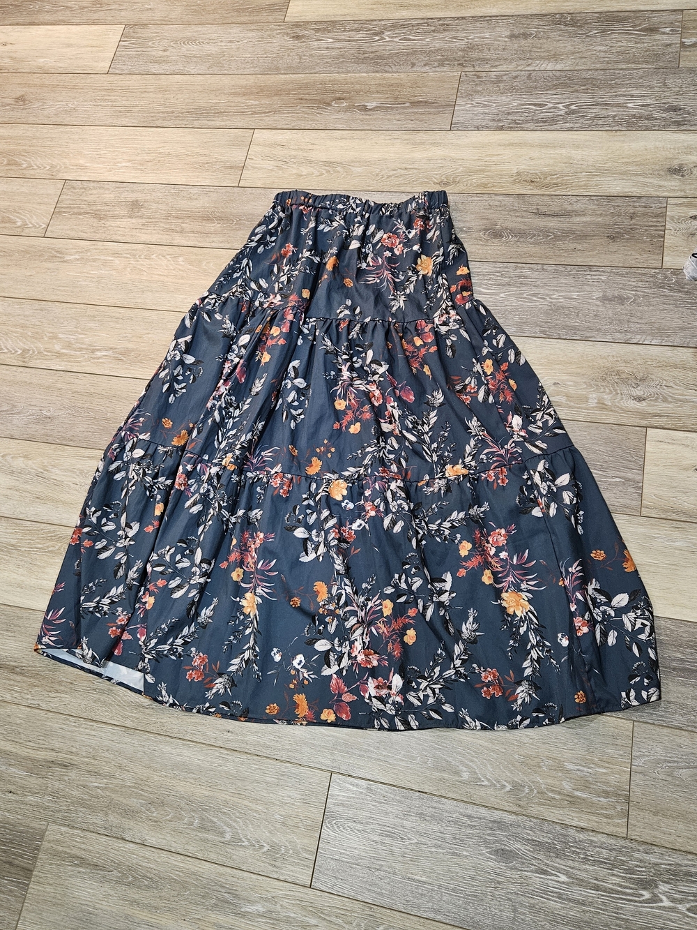 Teal Floral Tiered Maxi Skirt with Elastic Waist Size Medium - Picture 5 of 6